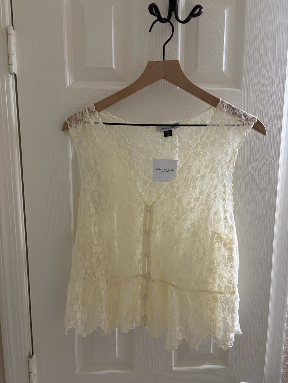 American Eagle Lace Button-Front Shell in Cream